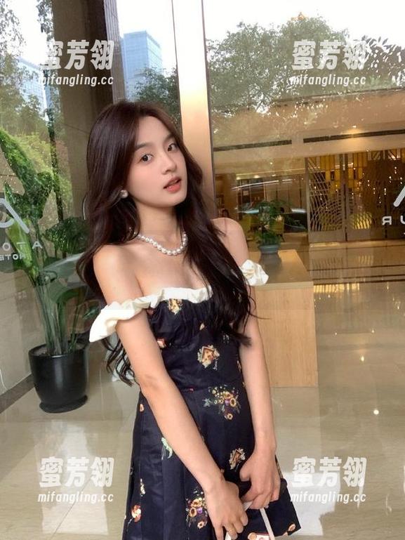 探索“15吃瓜网”绝密线路，瓜好吃，戏更撩！
