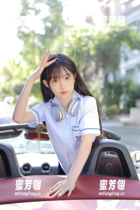 迷路了吗？快来17c吃瓜，别担心，永不迷路的瓜田大使在这里等你！