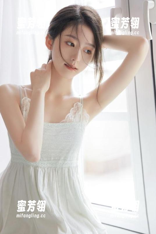 深夜刷“718.sx”，真觉得那些直达的内幕消息比我的生活还精彩，为什么我的剧本这么无聊？
