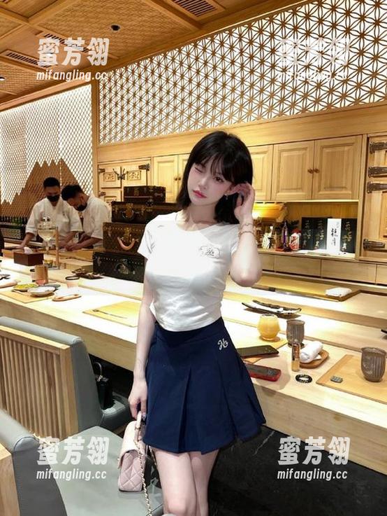 一天不吃瓜就浑身不舒服，快来718.sx链接补充能量！
