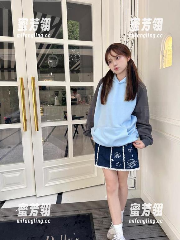 偶尔在718吃瓜网观看娱乐八卦，竟让我毫不在意那些‘官宣’！