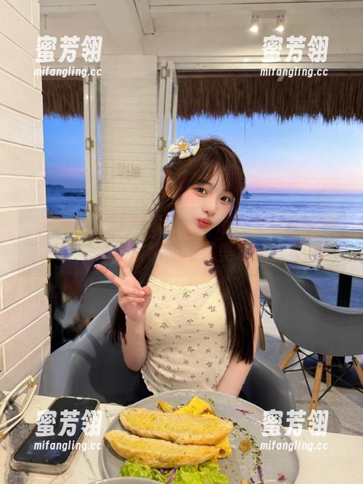 91吃瓜 91吃瓜导航:带你深扒黑料背后那些悲催的故事,不完美才是真实嘛!