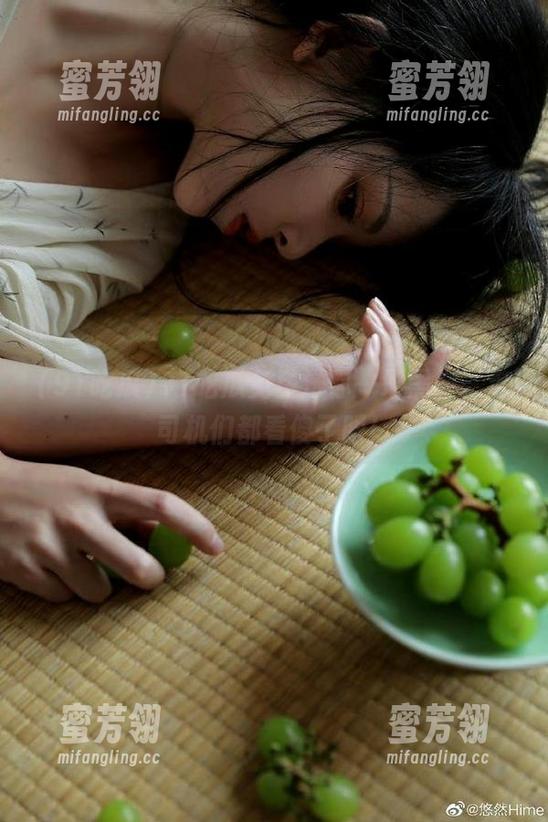 91吃瓜免费送你一堆黑料，老司机们都看傻了眼！
