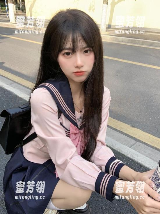 这波黑料在hl155.ccm上永久保鲜，瓜友们准备好了吗？
