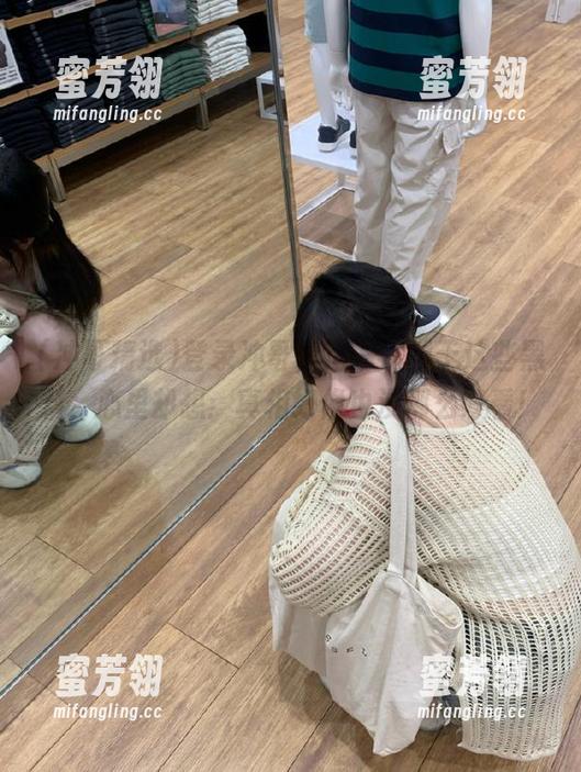 冲哥精选 登录冲哥精选,沉迷于这些黑料,心里却想:真相好像也没那么好看!
