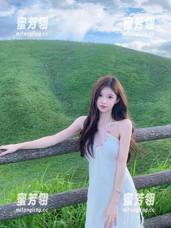 风头无两，下载“网曝吃瓜”，黑料一区等你来挖掘！