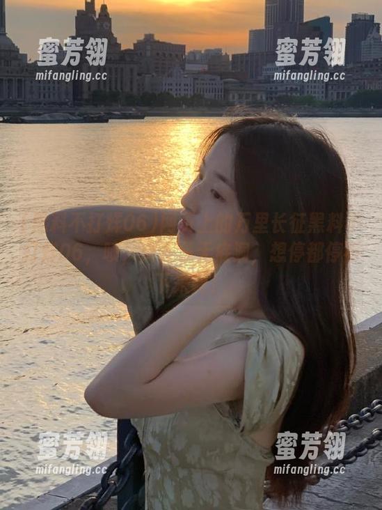 网页上的万里长征黑料不打烊06，啧，简直是无底洞，想停都停不下来啊！