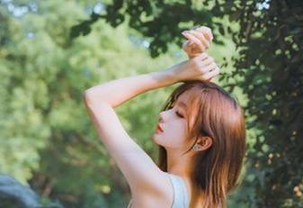 黑料吃瓜ios全新的第一页：瓜皮都掉得一地，约吗？