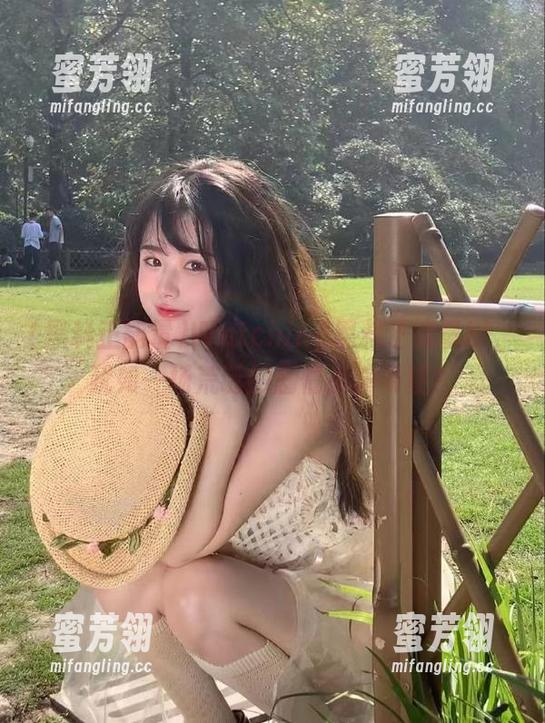 Watching黑料正能量hl，犹如一场荒诞的剧情扮演希望？