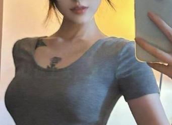 51黑料社的链接犹如黑暗料理，吃了让你上头，有点放飞自我！