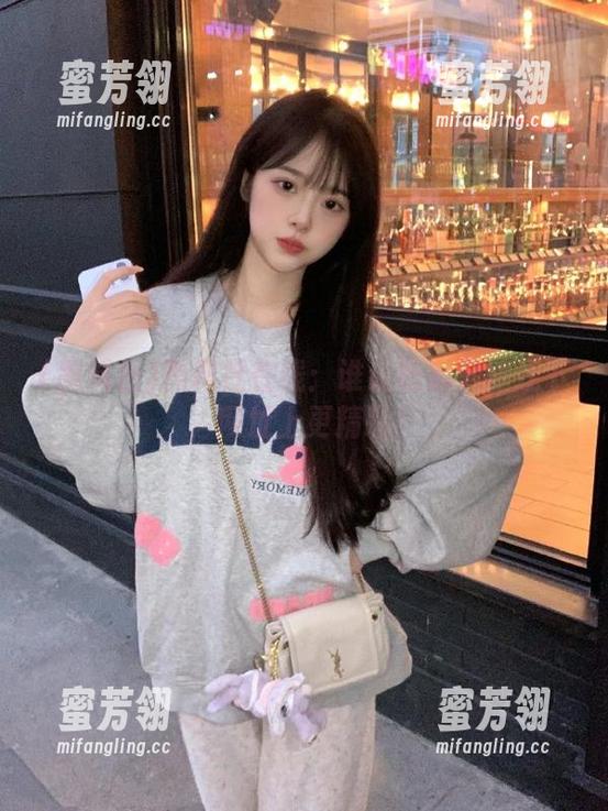 黑料社在线：谁说吃瓜只能线下，网址上更精彩！