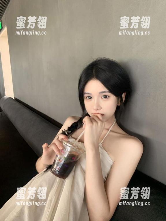 网页上黑料社的独家爆料，好嘛？真是一波更比一波强！