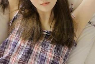 从黑料社官网入口溜进去，仿佛走进了小巷深处，让人停不下来的八卦。