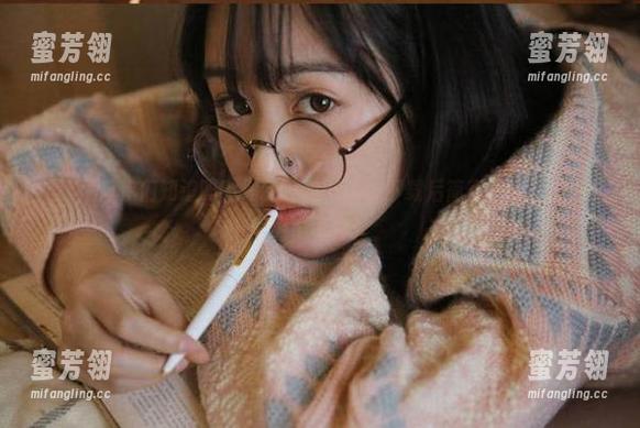 你们知道吗？黑料网的app，下载后简直不能自拔，瓜看个不停！