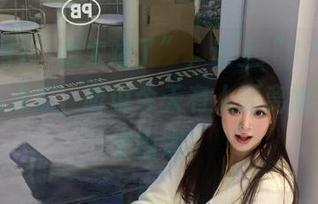 “我太难了”，该上“17黑料网”发布点瓜，听说今天有人要离婚了，快来围观！